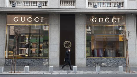 Gucci opens new store in Ross Park Mall 